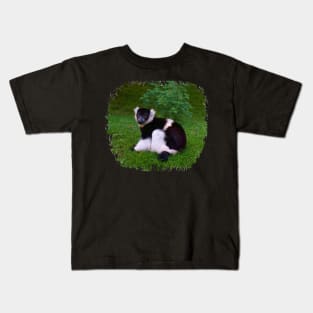 Black & White Ruffled Lemur Kids T-Shirt